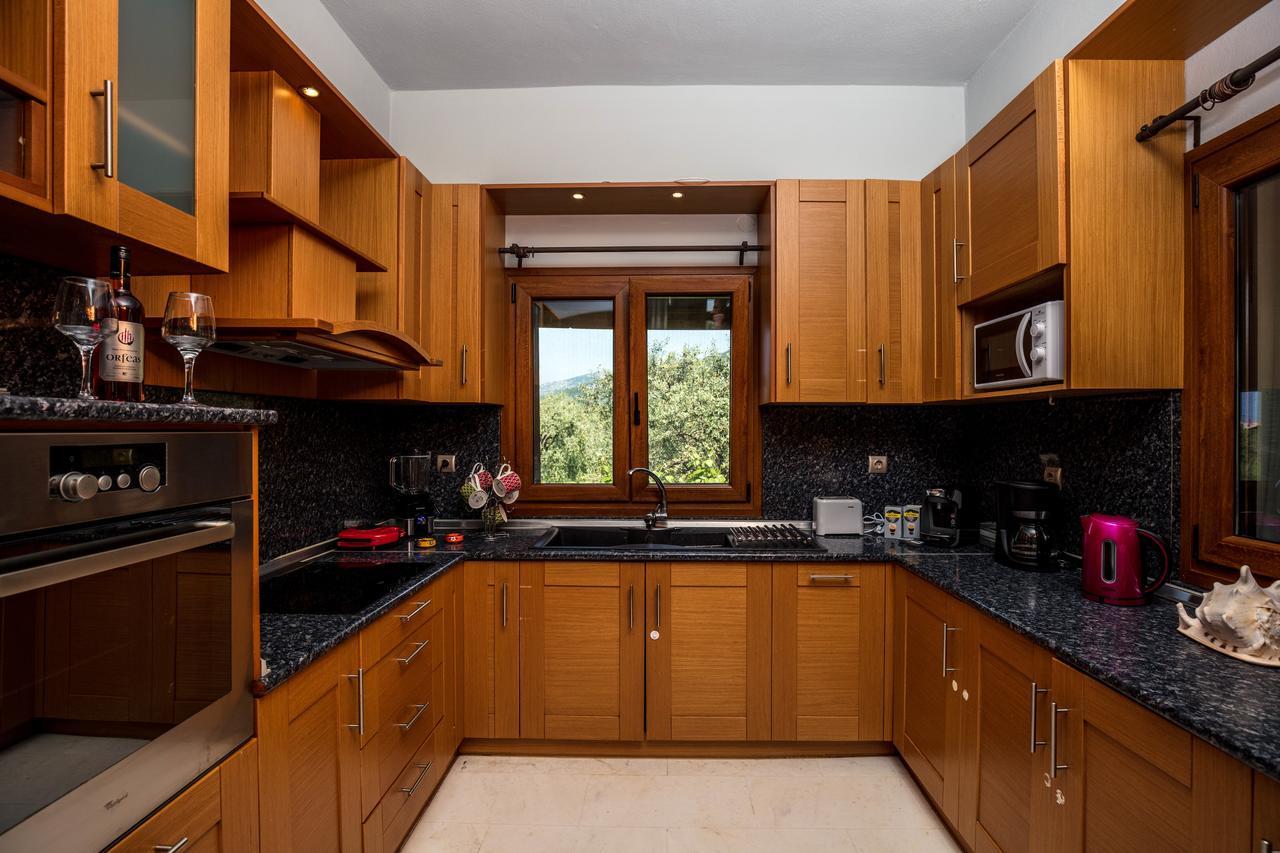 Fokas Luxury Villa Принос Екстериор снимка